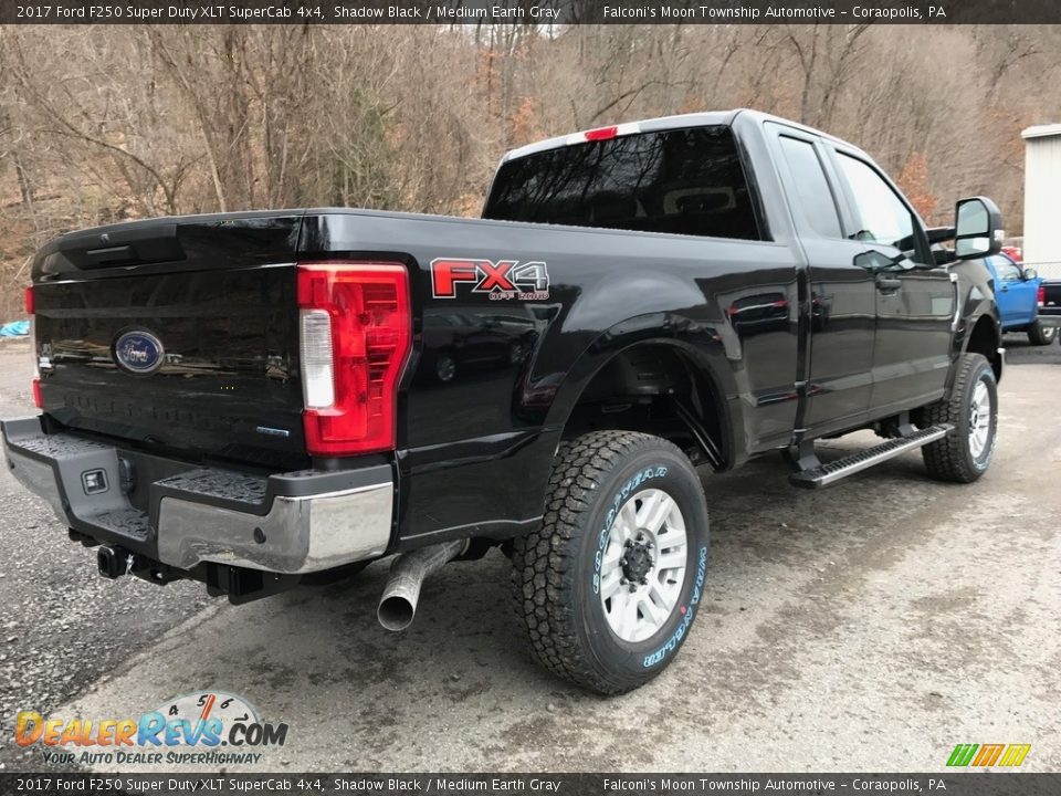 2017 Ford F250 Super Duty XLT SuperCab 4x4 Shadow Black / Medium Earth Gray Photo #5