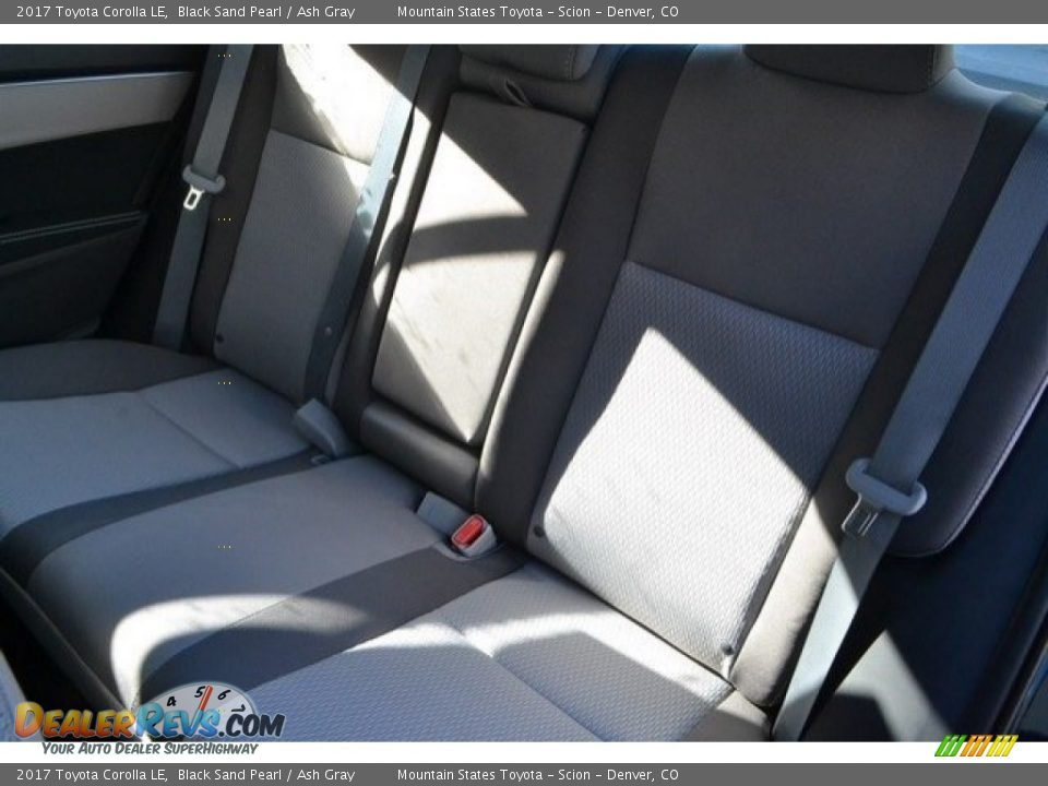 2017 Toyota Corolla LE Black Sand Pearl / Ash Gray Photo #7