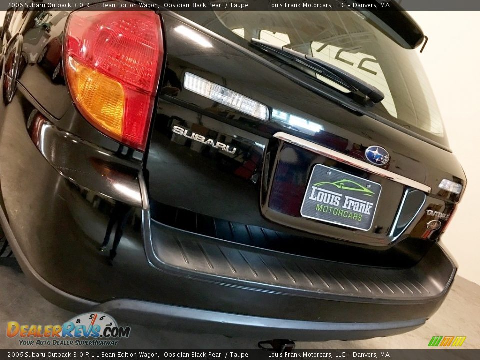 2006 Subaru Outback 3.0 R L.L.Bean Edition Wagon Obsidian Black Pearl / Taupe Photo #29