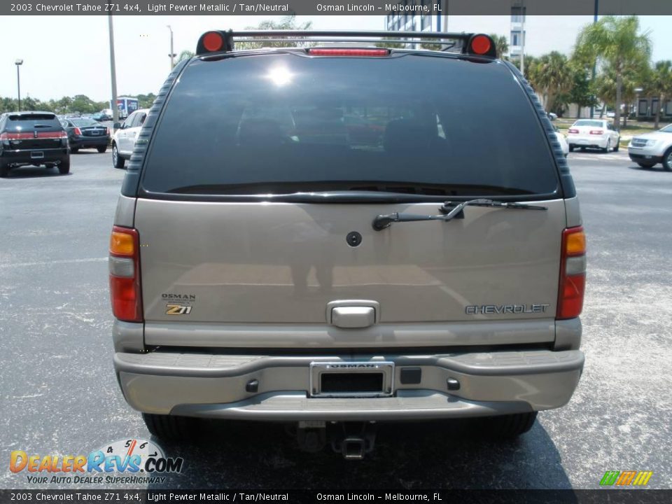 2003 Chevrolet Tahoe Z71 4x4 Light Pewter Metallic / Tan/Neutral Photo #4