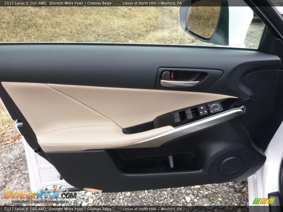 Door Panel of 2017 Lexus IS 300 AWD Photo #9