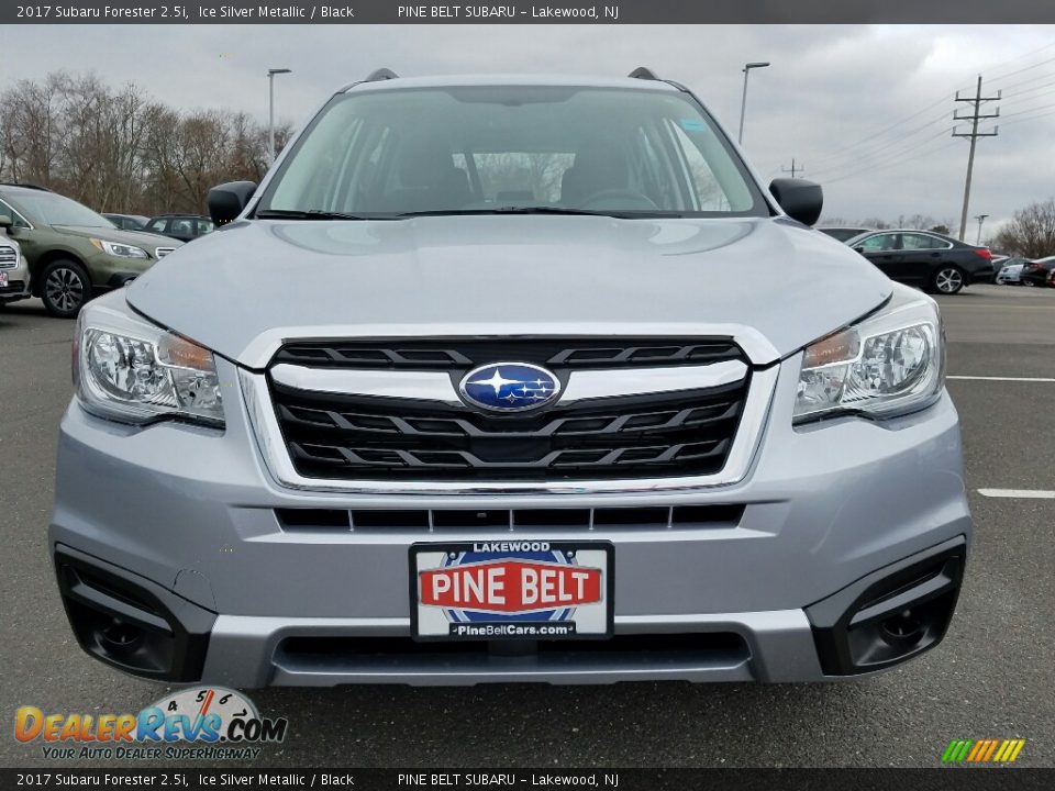 2017 Subaru Forester 2.5i Ice Silver Metallic / Black Photo #2