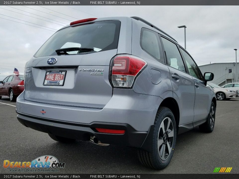 2017 Subaru Forester 2.5i Ice Silver Metallic / Black Photo #4