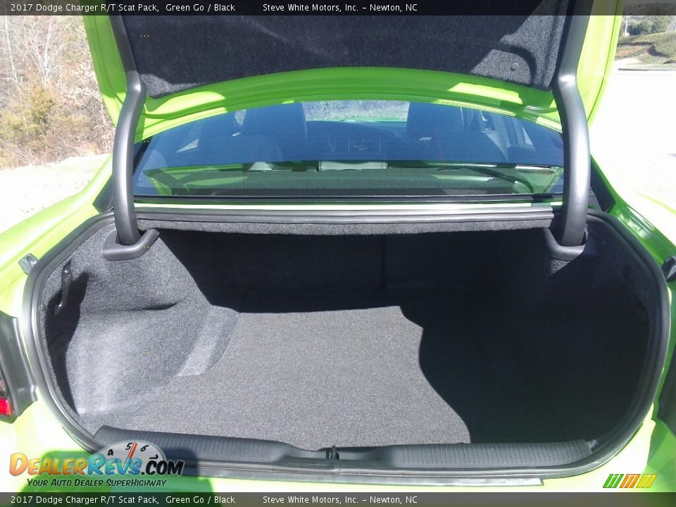 2017 Dodge Charger R/T Scat Pack Trunk Photo #13
