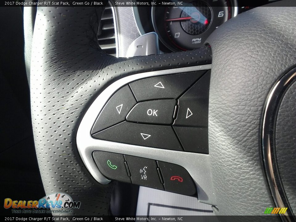 Controls of 2017 Dodge Charger R/T Scat Pack Photo #16
