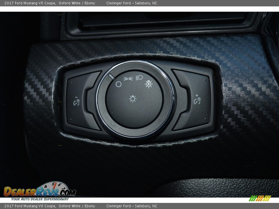 2017 Ford Mustang V6 Coupe Oxford White / Ebony Photo #15
