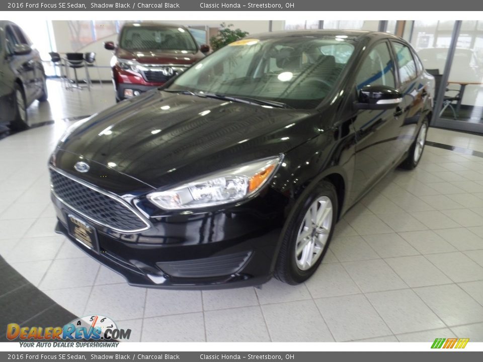 2016 Ford Focus SE Sedan Shadow Black / Charcoal Black Photo #1