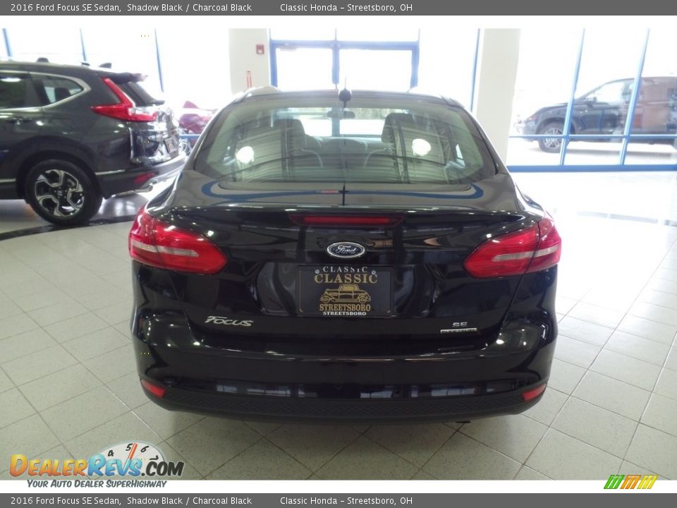 2016 Ford Focus SE Sedan Shadow Black / Charcoal Black Photo #8