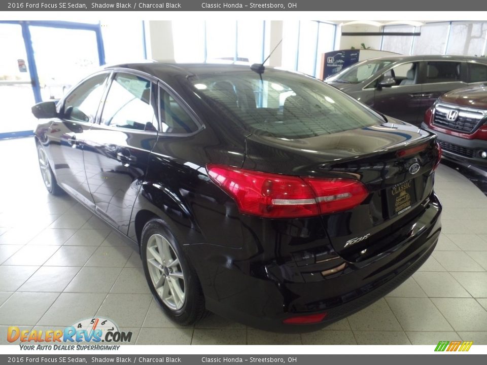 2016 Ford Focus SE Sedan Shadow Black / Charcoal Black Photo #9