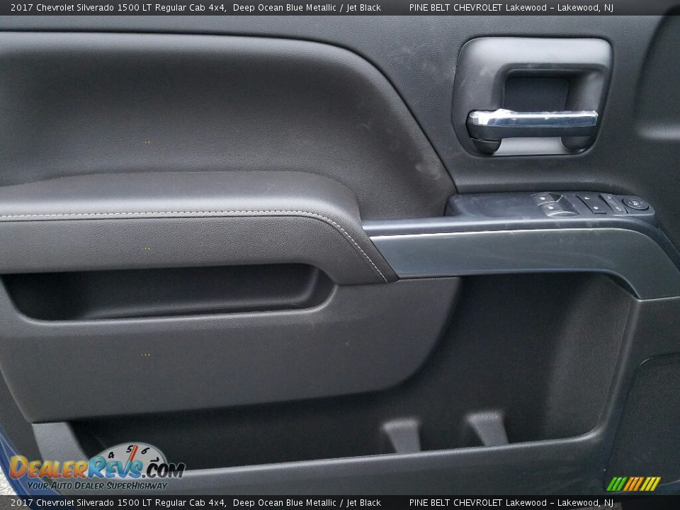 2017 Chevrolet Silverado 1500 LT Regular Cab 4x4 Deep Ocean Blue Metallic / Jet Black Photo #8