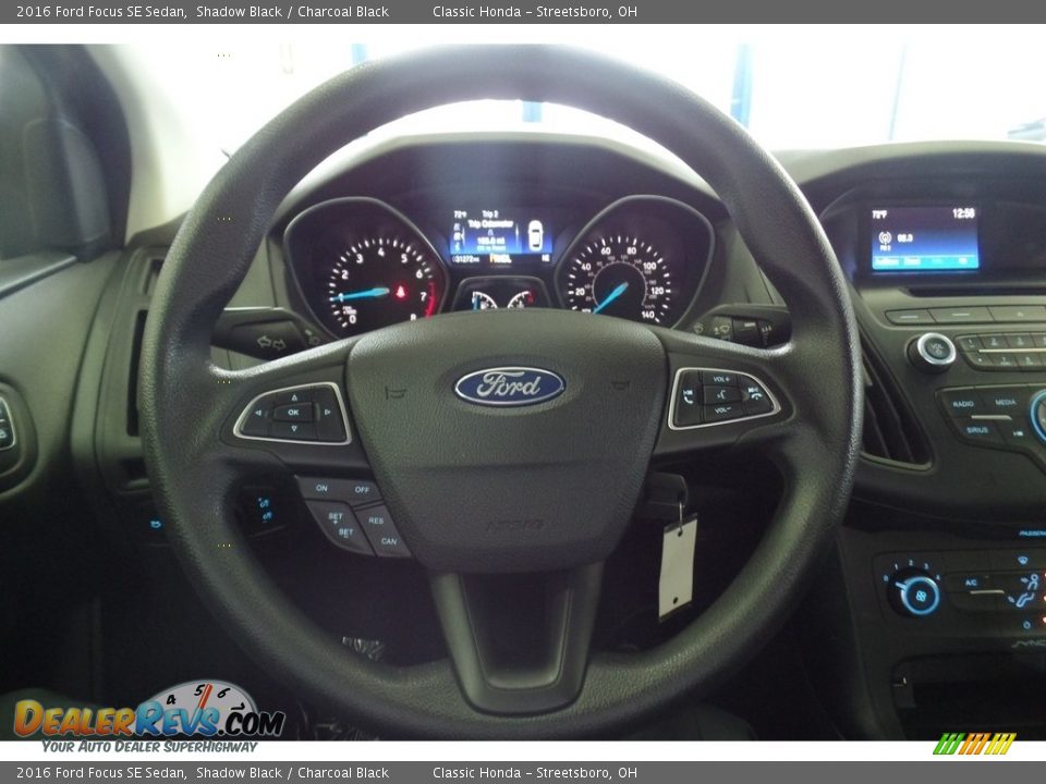 2016 Ford Focus SE Sedan Shadow Black / Charcoal Black Photo #31