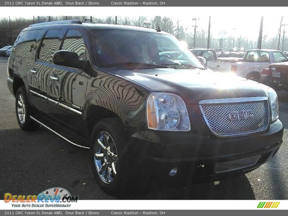 2011 GMC Yukon XL Denali AWD Onyx Black / Ebony Photo #2