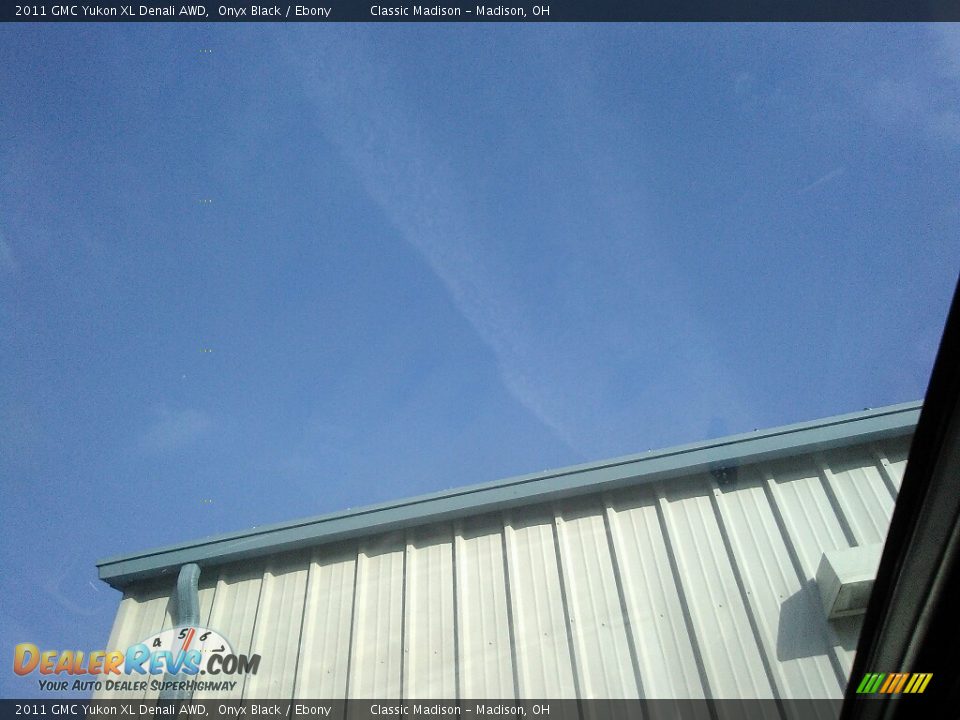 2011 GMC Yukon XL Denali AWD Onyx Black / Ebony Photo #3