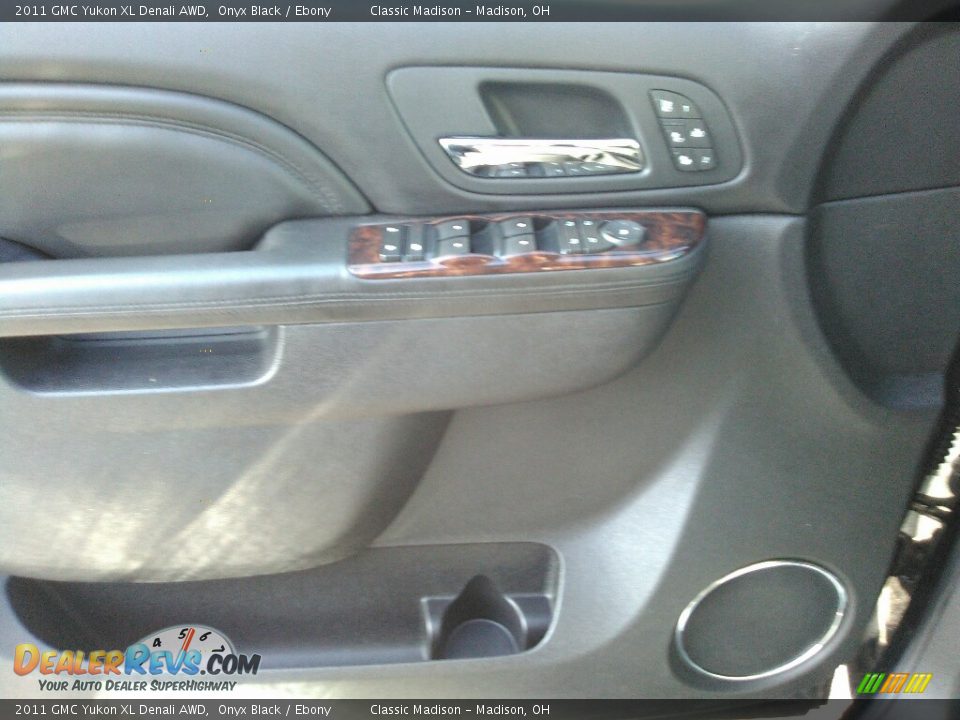 2011 GMC Yukon XL Denali AWD Onyx Black / Ebony Photo #7
