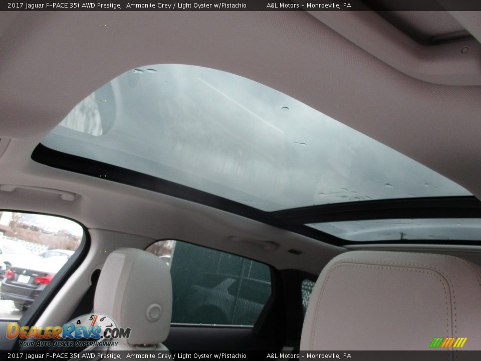 2017 Jaguar F-PACE 35t AWD Prestige Ammonite Grey / Light Oyster w/Pistachio Photo #12