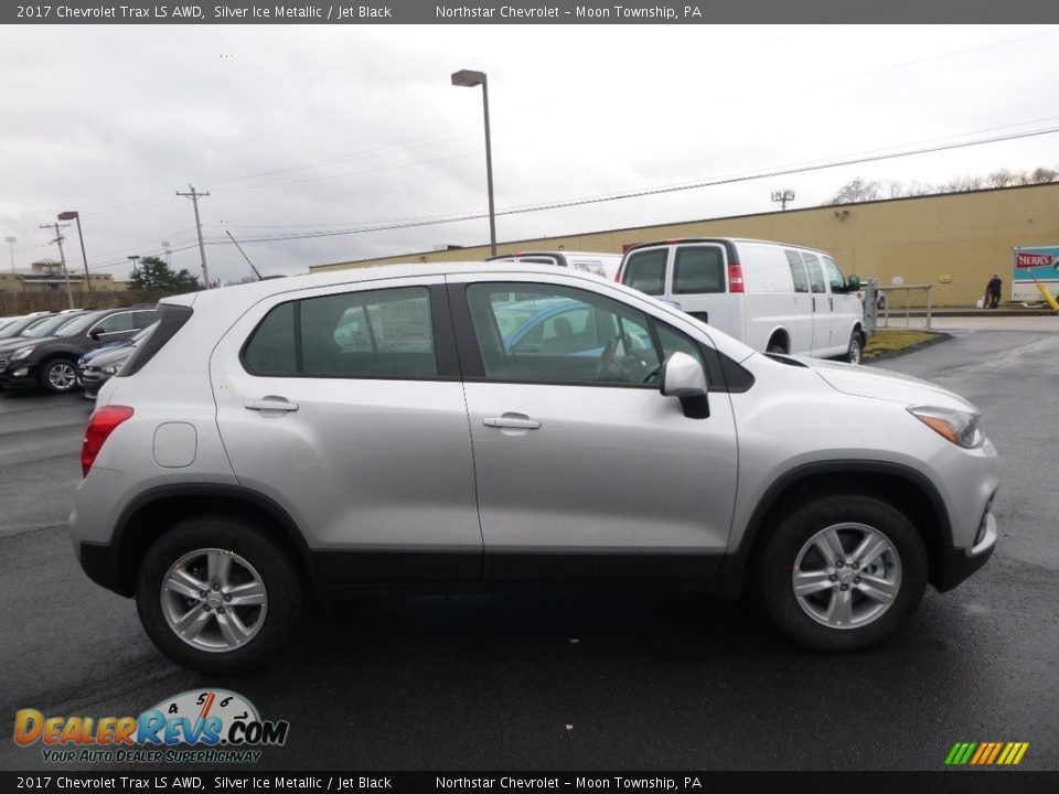 2017 Chevrolet Trax LS AWD Silver Ice Metallic / Jet Black Photo #4