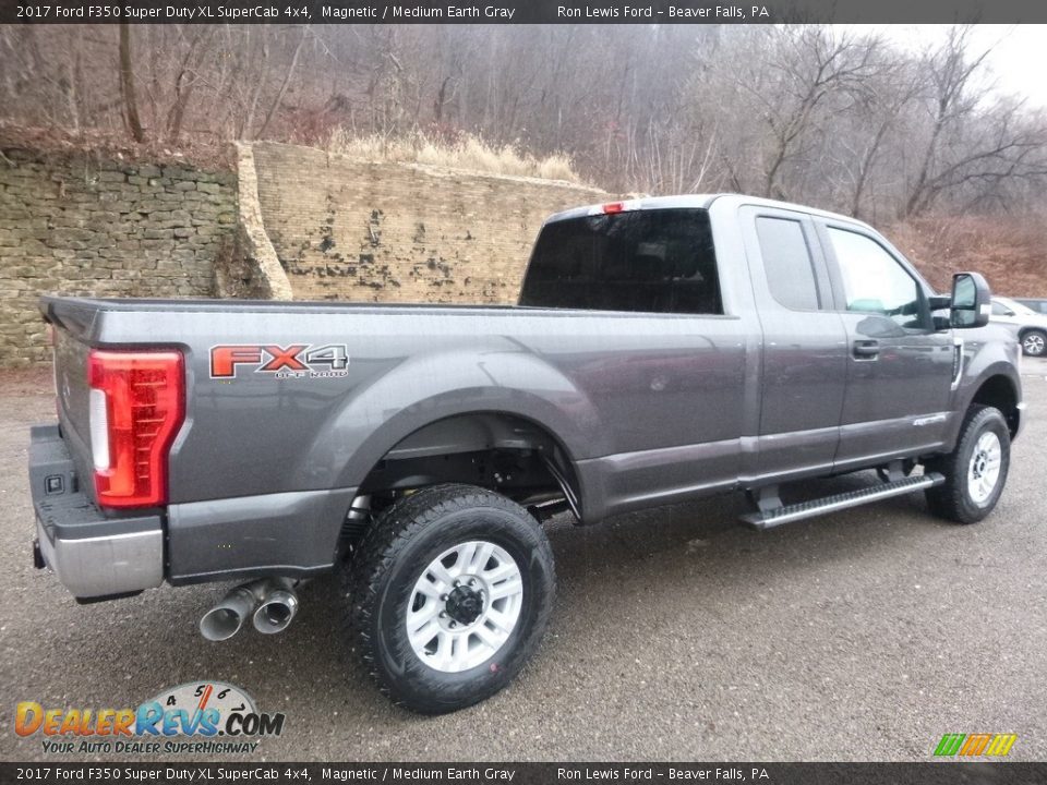 Magnetic 2017 Ford F350 Super Duty XL SuperCab 4x4 Photo #3