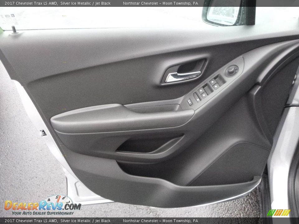 2017 Chevrolet Trax LS AWD Silver Ice Metallic / Jet Black Photo #14