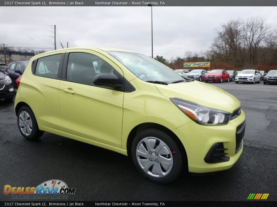 Front 3/4 View of 2017 Chevrolet Spark LS Photo #3