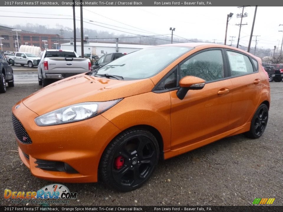 Front 3/4 View of 2017 Ford Fiesta ST Hatchback Photo #8