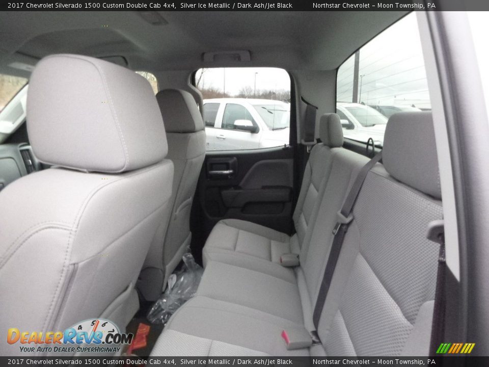 2017 Chevrolet Silverado 1500 Custom Double Cab 4x4 Silver Ice Metallic / Dark Ash/Jet Black Photo #12