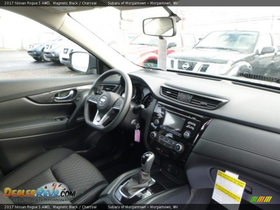 Dashboard of 2017 Nissan Rogue S AWD Photo #4