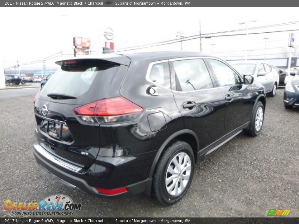 2017 Nissan Rogue S AWD Magnetic Black / Charcoal Photo #7