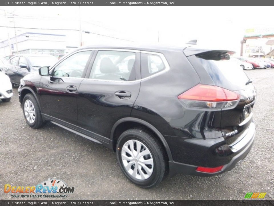 2017 Nissan Rogue S AWD Magnetic Black / Charcoal Photo #9