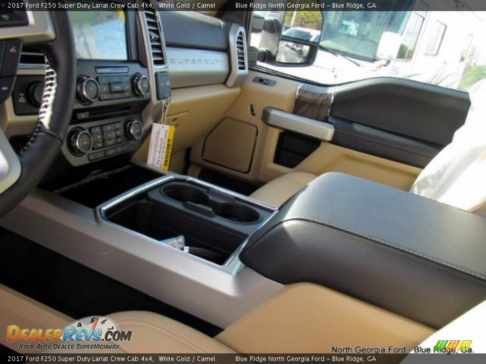2017 Ford F250 Super Duty Lariat Crew Cab 4x4 White Gold / Camel Photo #30