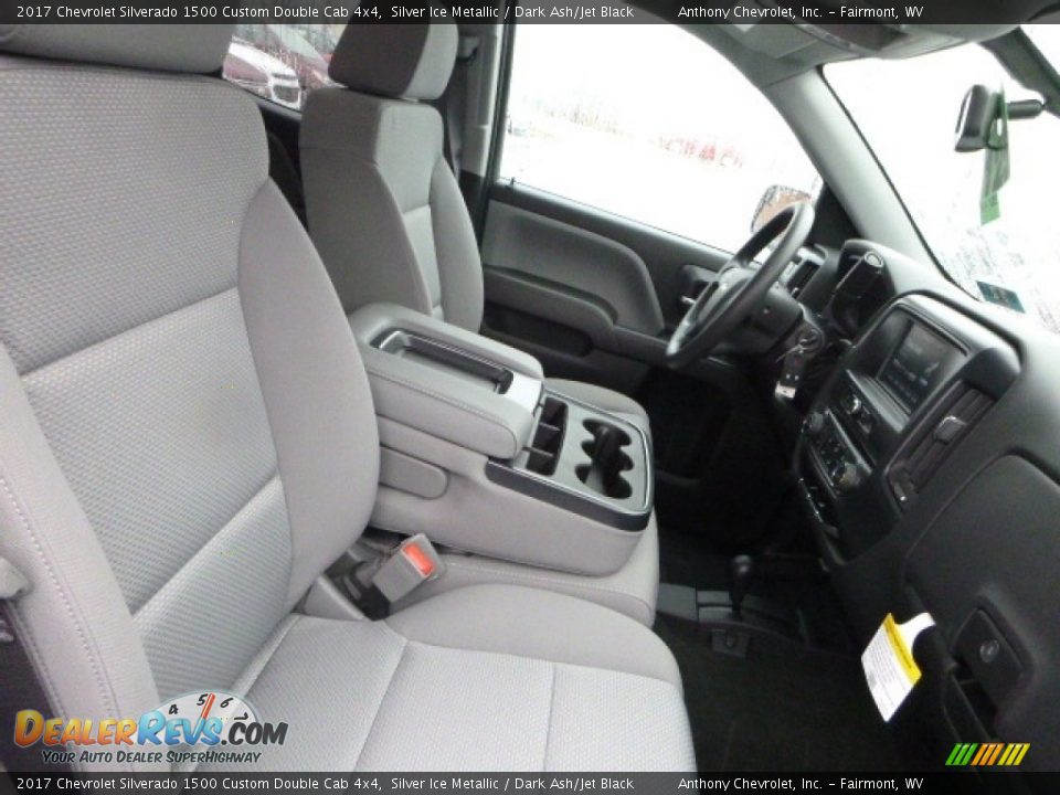 2017 Chevrolet Silverado 1500 Custom Double Cab 4x4 Silver Ice Metallic / Dark Ash/Jet Black Photo #3
