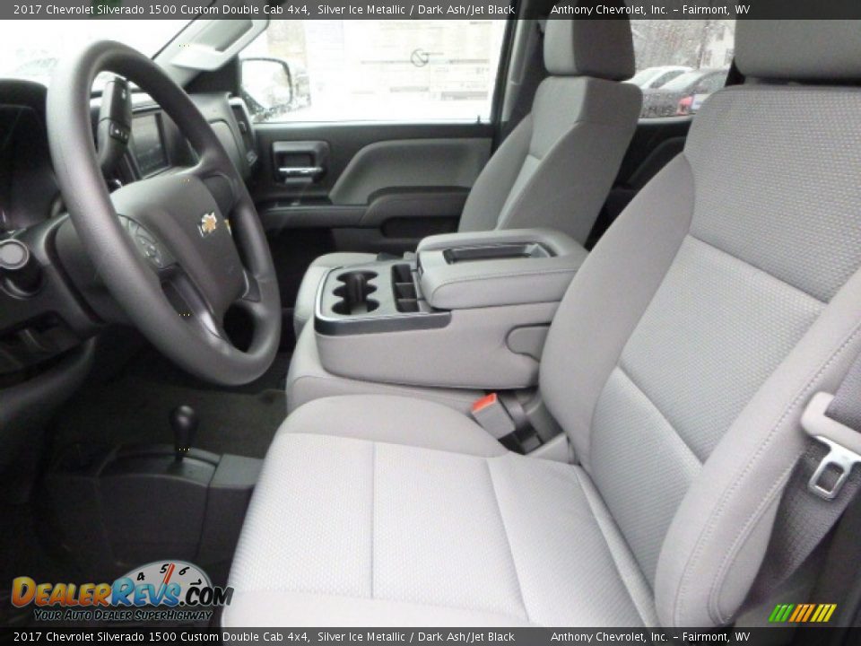2017 Chevrolet Silverado 1500 Custom Double Cab 4x4 Silver Ice Metallic / Dark Ash/Jet Black Photo #14