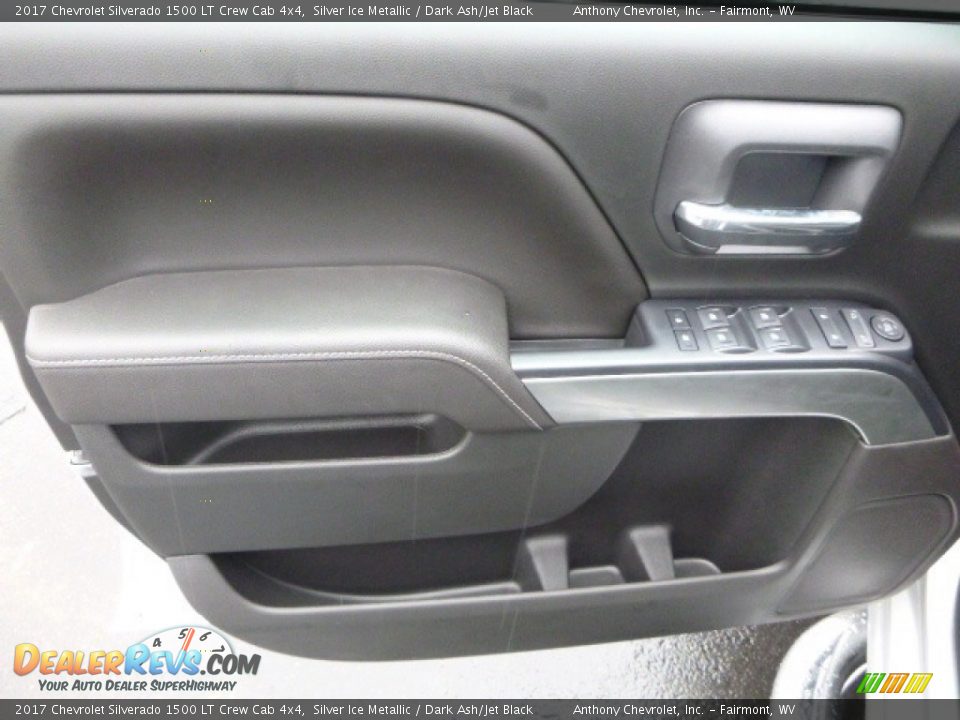 2017 Chevrolet Silverado 1500 LT Crew Cab 4x4 Silver Ice Metallic / Dark Ash/Jet Black Photo #14