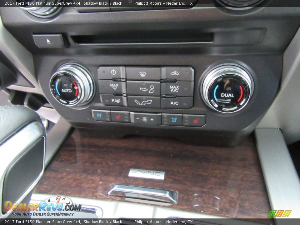 2017 Ford F150 Platinum SuperCrew 4x4 Shadow Black / Black Photo #28
