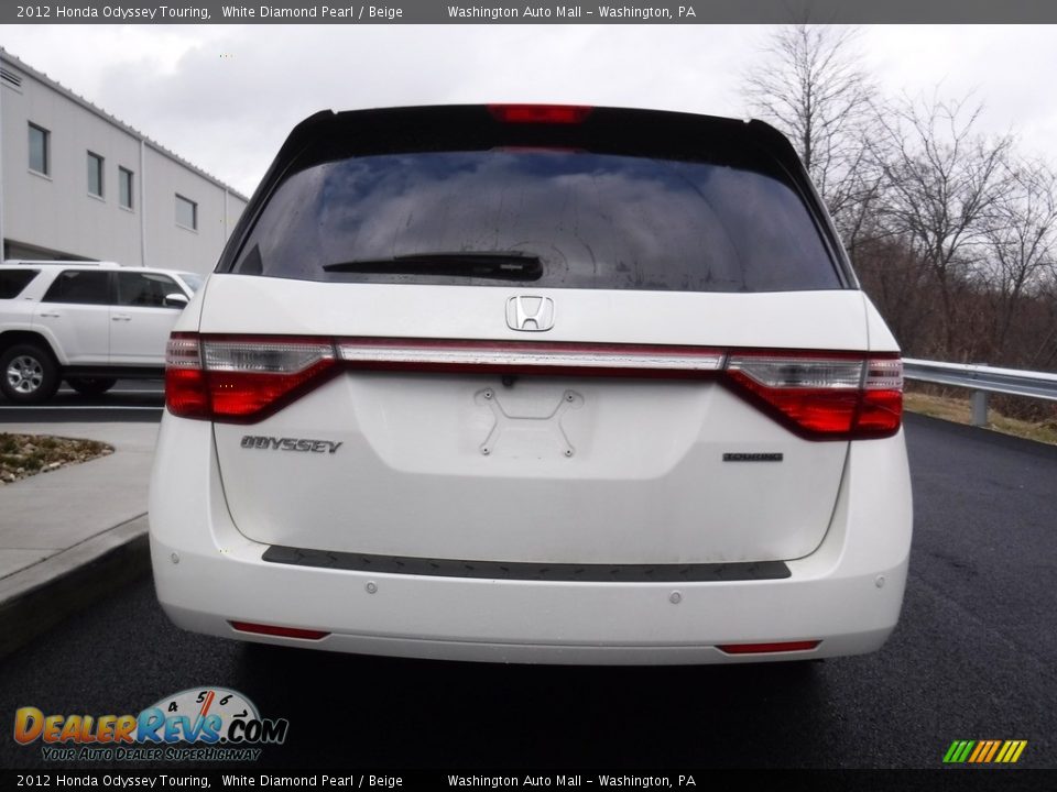 2012 Honda Odyssey Touring White Diamond Pearl / Beige Photo #9