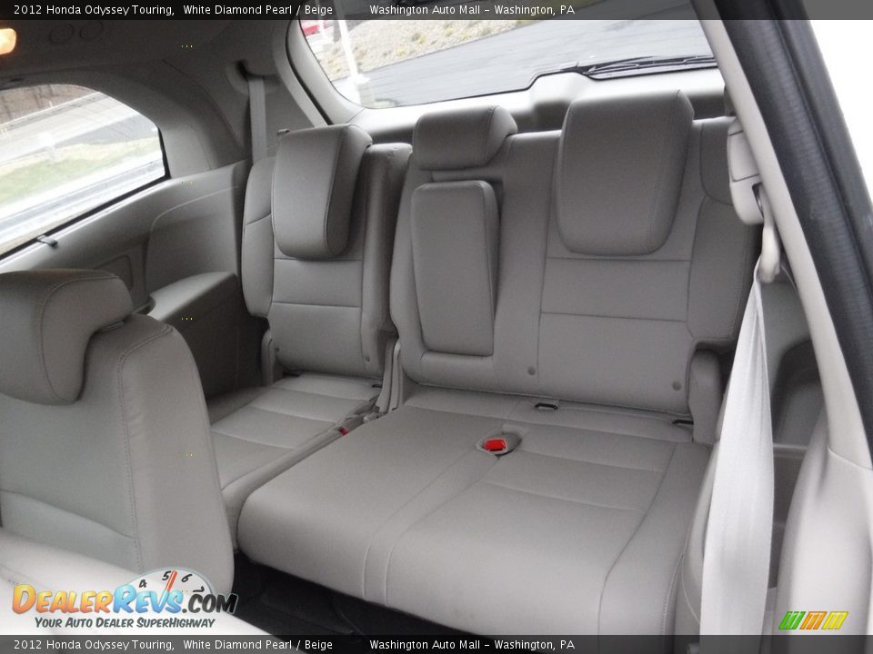2012 Honda Odyssey Touring White Diamond Pearl / Beige Photo #26