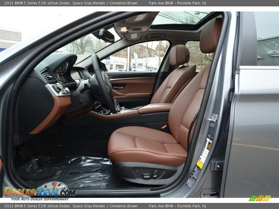 2013 BMW 5 Series 528i xDrive Sedan Space Gray Metallic / Cinnamon Brown Photo #11