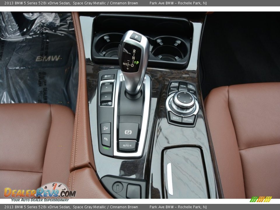 2013 BMW 5 Series 528i xDrive Sedan Space Gray Metallic / Cinnamon Brown Photo #16