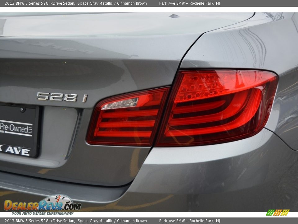 2013 BMW 5 Series 528i xDrive Sedan Space Gray Metallic / Cinnamon Brown Photo #22