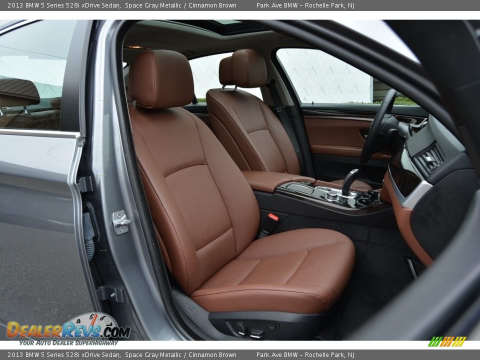 2013 BMW 5 Series 528i xDrive Sedan Space Gray Metallic / Cinnamon Brown Photo #28