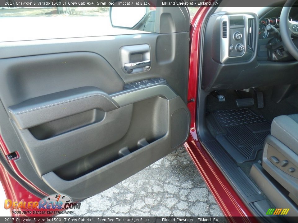2017 Chevrolet Silverado 1500 LT Crew Cab 4x4 Siren Red Tintcoat / Jet Black Photo #12