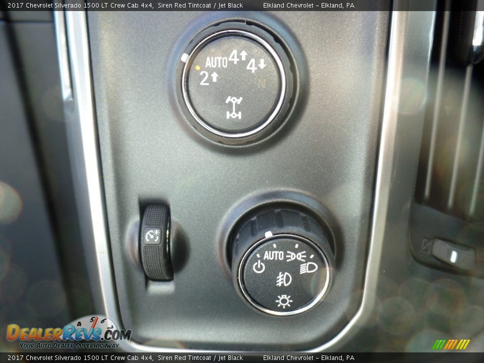 2017 Chevrolet Silverado 1500 LT Crew Cab 4x4 Siren Red Tintcoat / Jet Black Photo #23