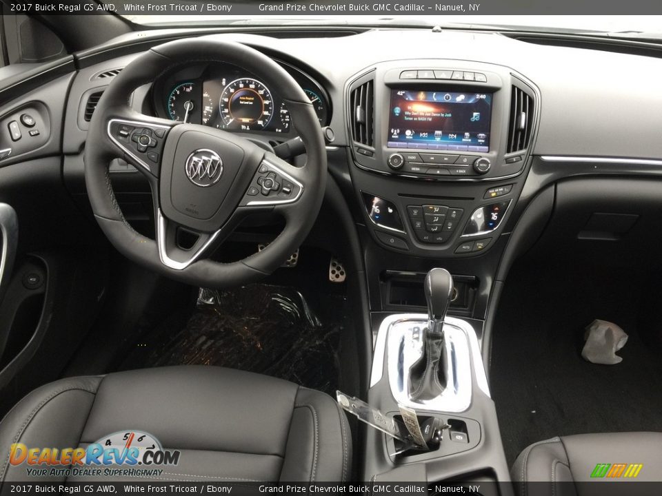 Dashboard of 2017 Buick Regal GS AWD Photo #8