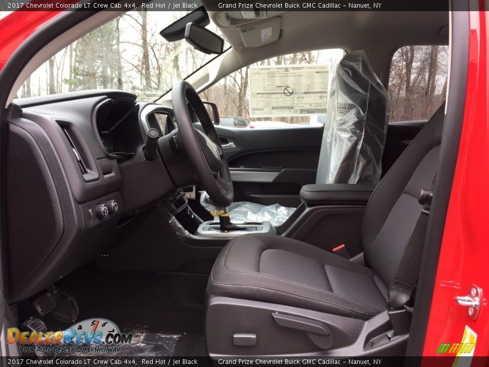 2017 Chevrolet Colorado LT Crew Cab 4x4 Red Hot / Jet Black Photo #9