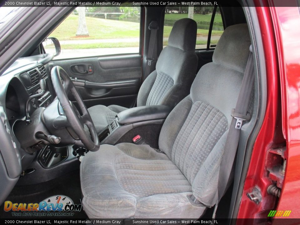 2000 Chevrolet Blazer LS Majestic Red Metallic / Medium Gray Photo #10