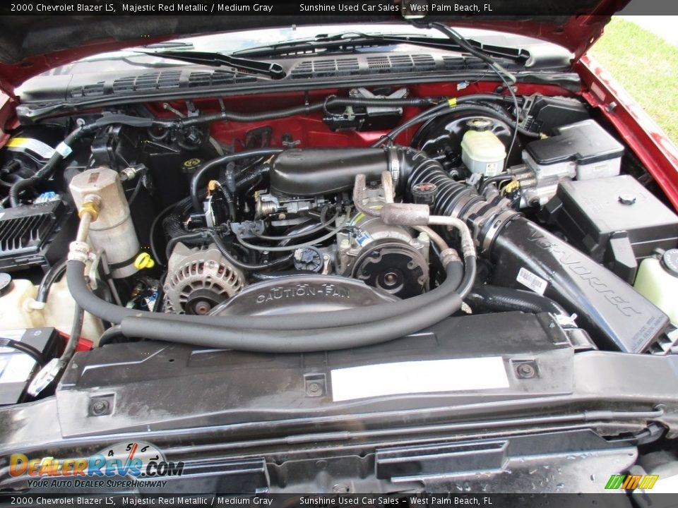 2000 Chevrolet Blazer LS Majestic Red Metallic / Medium Gray Photo #20