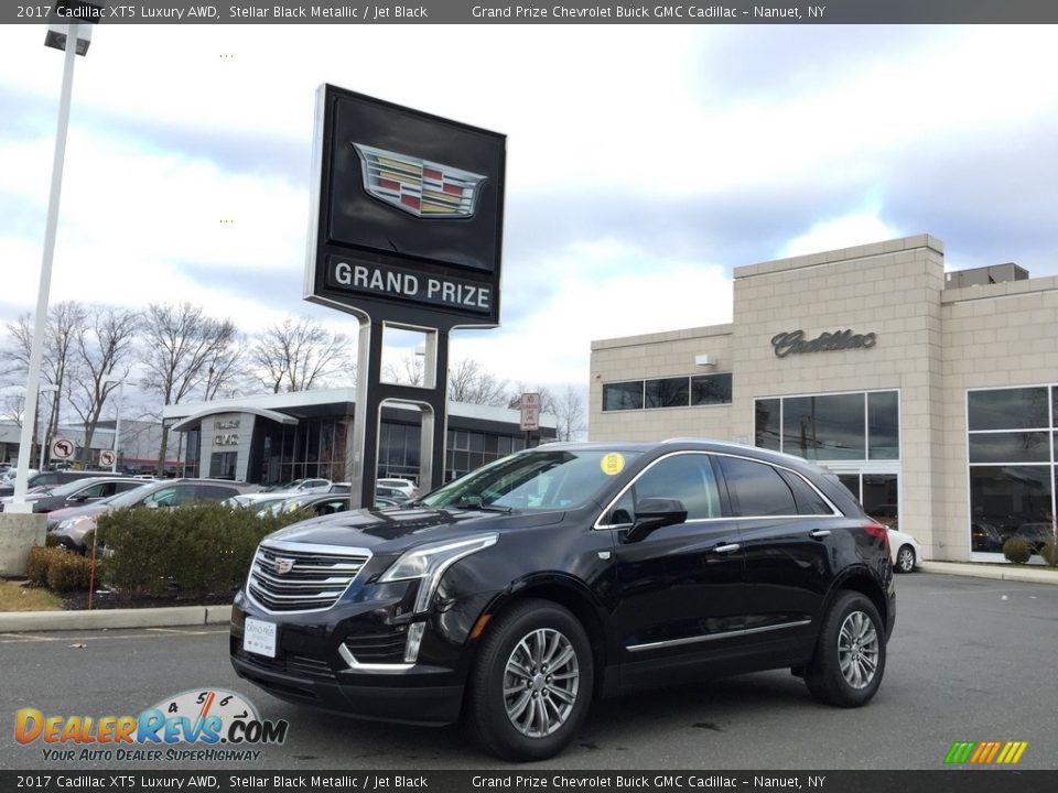 2017 Cadillac XT5 Luxury AWD Stellar Black Metallic / Jet Black Photo #1