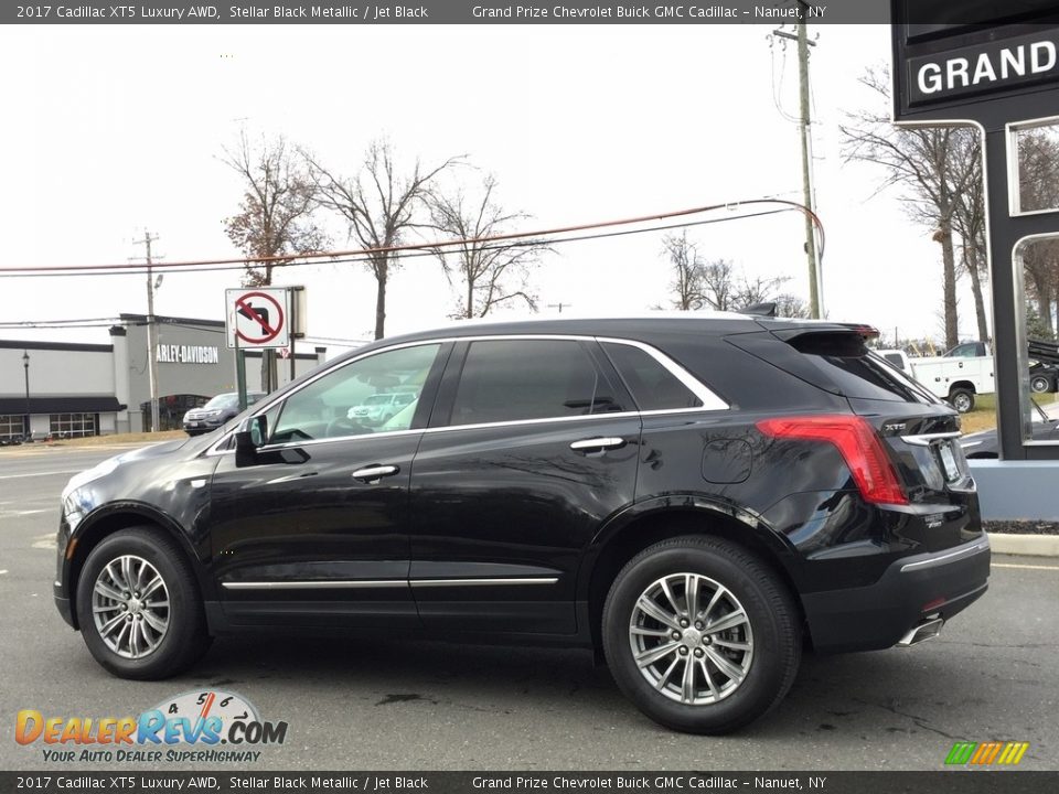 2017 Cadillac XT5 Luxury AWD Stellar Black Metallic / Jet Black Photo #7