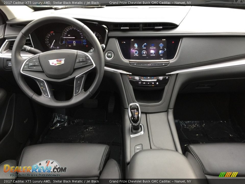 2017 Cadillac XT5 Luxury AWD Stellar Black Metallic / Jet Black Photo #9