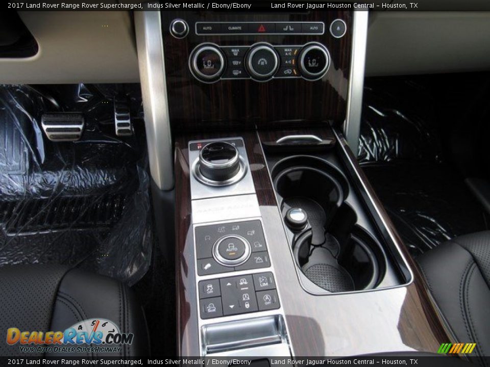 Controls of 2017 Land Rover Range Rover Supercharged Photo #19