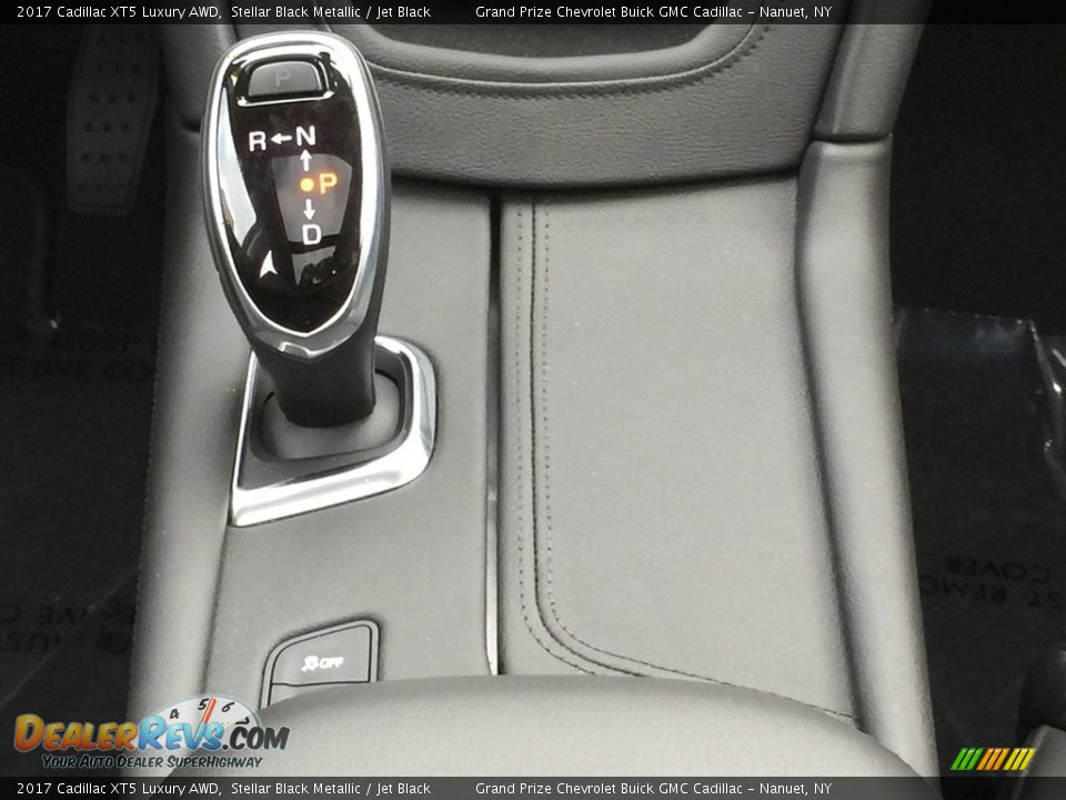 2017 Cadillac XT5 Luxury AWD Stellar Black Metallic / Jet Black Photo #11